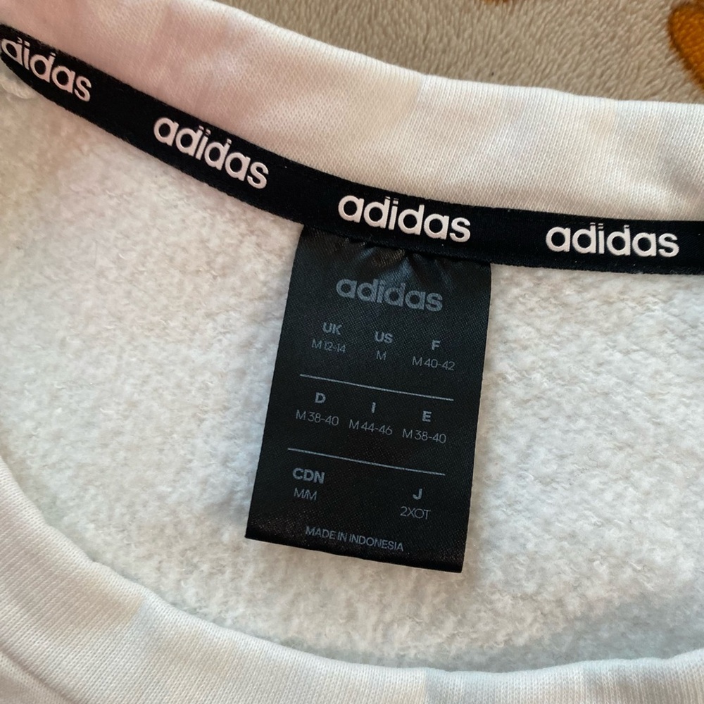 Adidas sweater
White - Picture 4 of 4